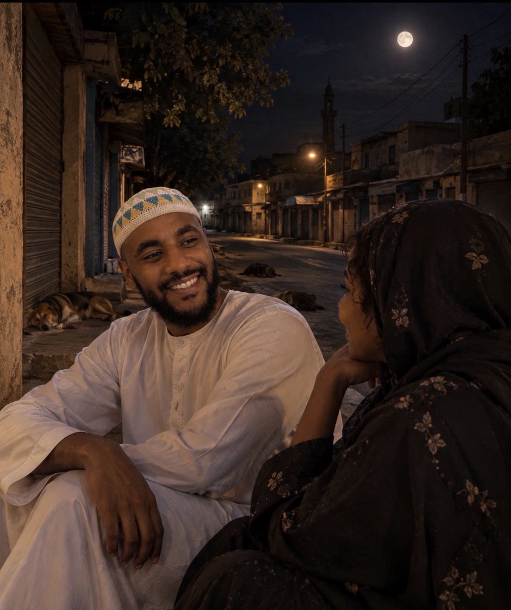 swndy_1's tweet photo. حينما يمنحنا الليل شجاعة الوصل ..

بعد منتصف الليل.. 

، حين تنام القرية وتُطفأ الأنوار، وتتوقف الحياة عن ضجيجها المعتاد، أتسلّل بكل هدوء، أخطو على أطراف الشوق، وأتحاشى أن توقظ خطواتي سكون المكان.

أمضي في عتمة الليل، أُخفي ملامحي عن النوافذ وأحبس أنفاسي كلما اقتربت من البيوت https://t.co/gBXmLEhjkq