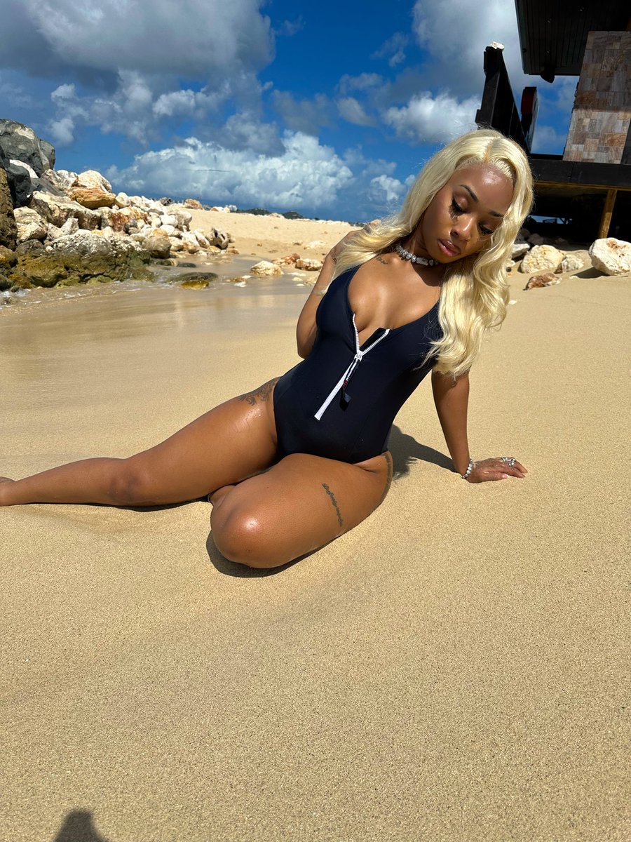 maraekeykey's tweet photo. What a life https://t.co/GrdHfMmZzo