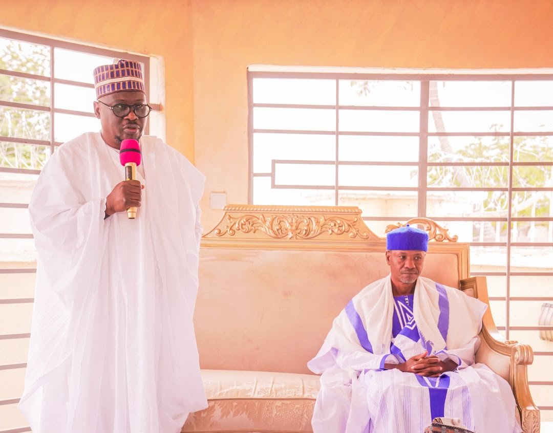 GovernorAUF's tweet photo. Upon my arrival in Yola, I led a delegation to Fufore to commiserate with the Emir of Fufore, Alhaji Sani Ahmadu Ribadu, and the family of late Executive Chairman Dr. Yahaya Saidu.

Dr. Saidu was a dedicated leader whose contributions will be deeply missed. To support his family, I have directed the Commissioner for Education to sponsor the education of one of his sons up to university level.

May Allah forgive his shortcomings and grant him Aljannatul Firdaus.
