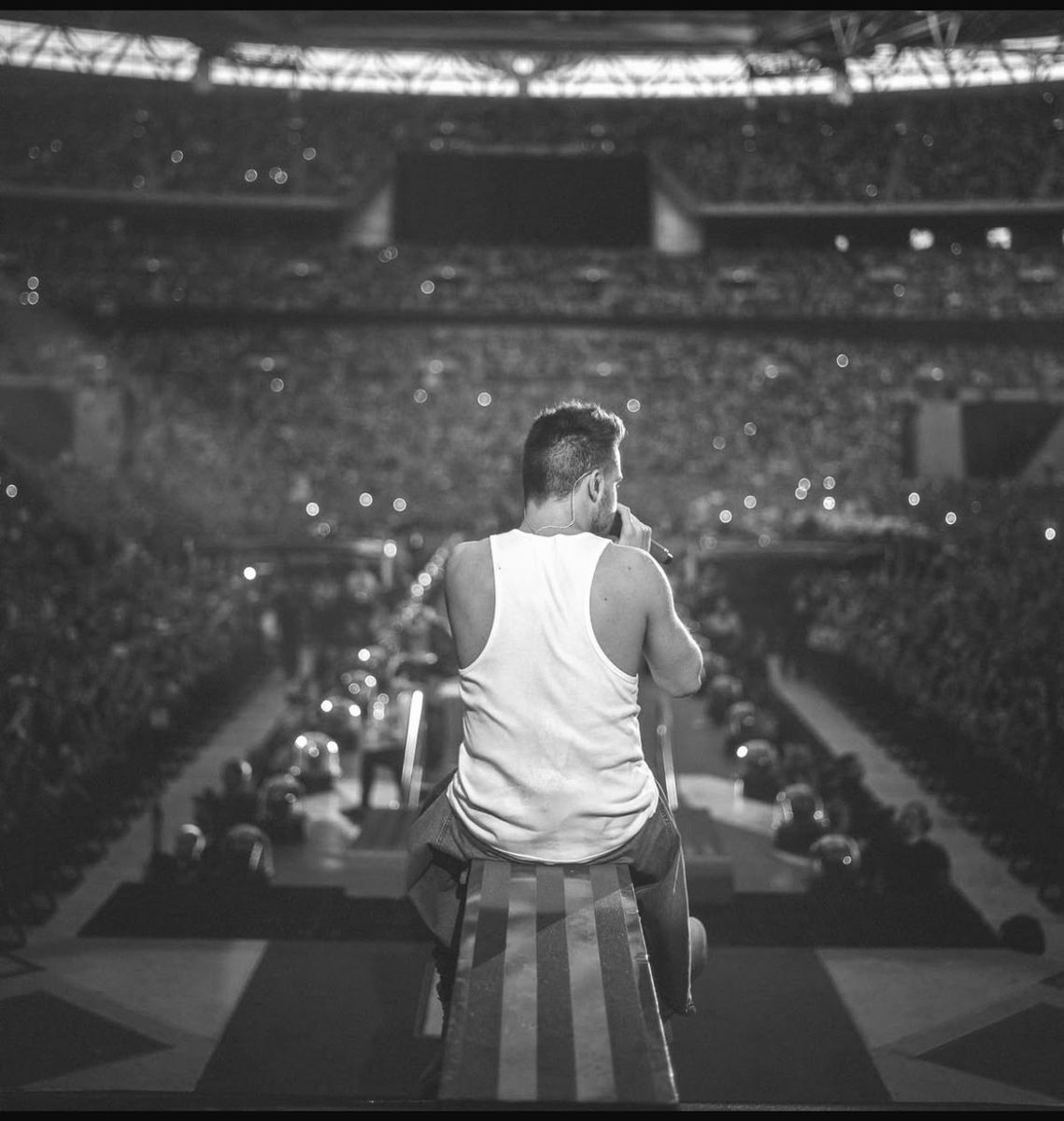 letras's tweet photo. I'll remember you
no matter where our ways may take us to
and even when the memories slip away
time will test you, I won't let you fade https://t.co/ntDpaf21CT