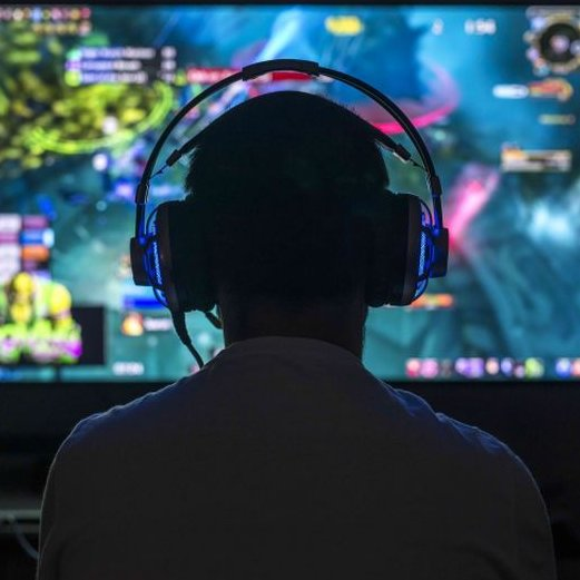 republiqueBRA's tweet photo. 🚨 🎮 Governo Lula pede à ANPD que priorize a fiscalização das loot boxes em jogos com base na Lei Felca (ECA Digital), apontando semelhanças com as bets; também solicita fiscalização desde o início de seis jogos que mantiveram as caixas de recompensa e receberam classificação indicativa para maiores de 18 anos: NBA 2K26, WWE 2K26, Counter-Strike 2, Call of Duty, PUBG Mobile e Genshin Impact.