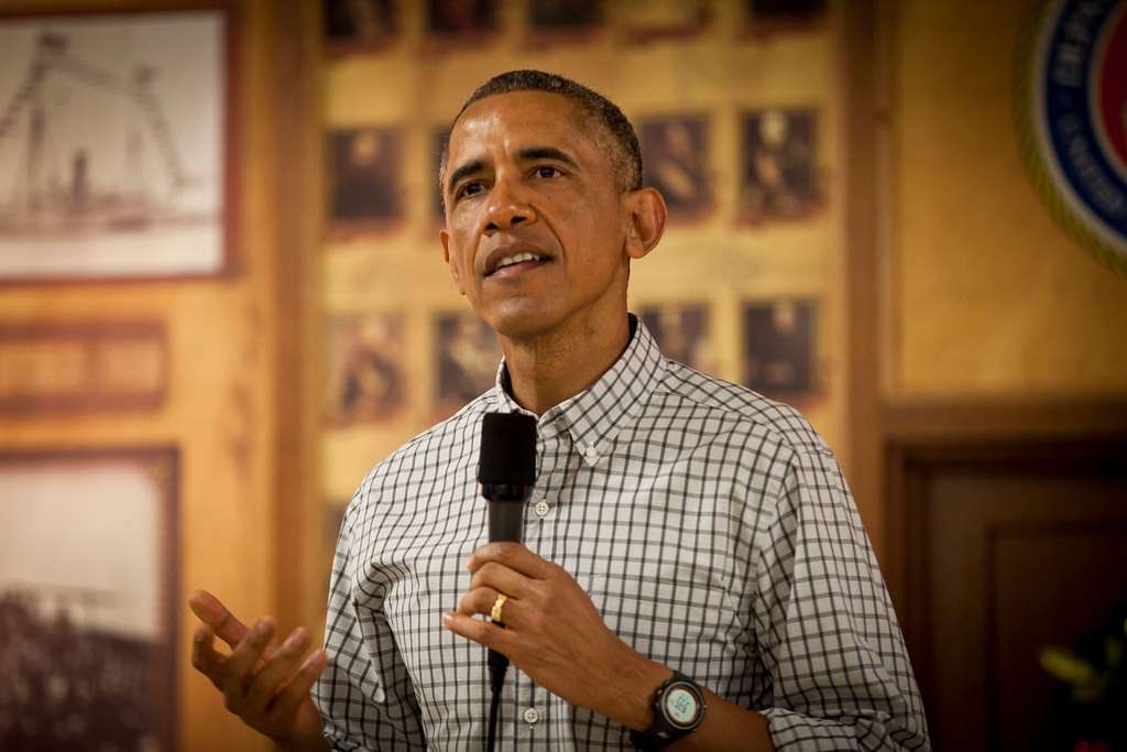 BlackGirlie888's tweet photo. Ethnic delineation matters! barack hussein obama isn’t a ethnic black american he was a half kenyan cosplaying tether! They pick and choose these people at a young age. Never ever let skin color fool you again. #FBA🇺🇸 #Delineation #BlackAmerican https://t.co/YpqEJID14z