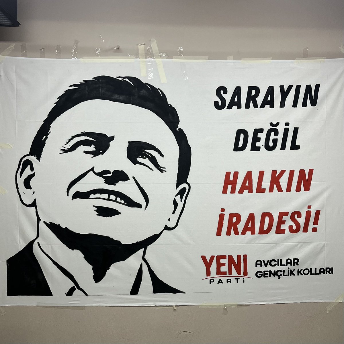 palas62's tweet photo. SARAYIN DEĞİL, HALKIN İRADESİ!

Yeni Parti Avcılar Gençlik Kolları olarak; İl Başkanımız Sayın Özgür Çelik’in öncülüğünde, değişime olan inancımız ve mücadele kararlılığımızla yolumuza emin adımlarla devam ediyoruz.

Halkın sesini büyütmek, umudu çoğaltmak ve ülkemizi hak ettiği geleceğe taşımak için aynı inanç ve kararlılıkla çalışıyoruz.

Omuz Omuza, Yan Yana, Hep Birlikte İKTİDARA!