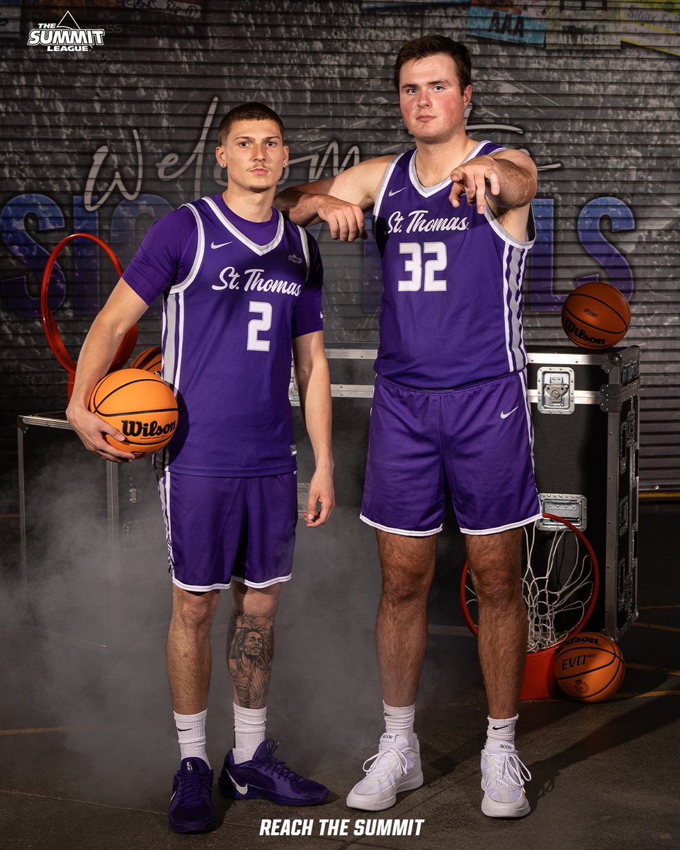 SummitHoops's tweet photo. Just dropping these here 🤝

📸 @Inertia_Photo 
 
#ReachTheSummit x #SummitMBB https://t.co/Ti5XY8xIbx