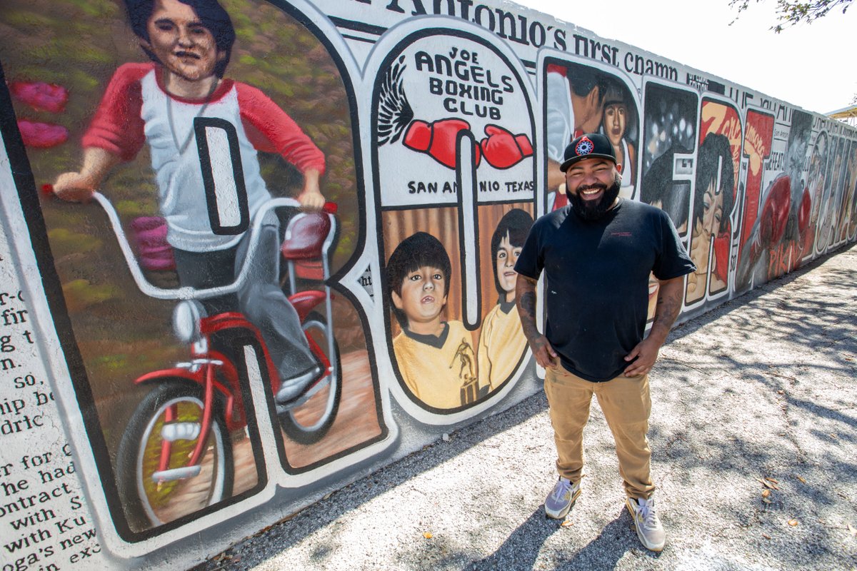COSAGOV's tweet photo. As Hispanic Heritage Month comes to a close, we’re highlighting October’s #MonthlyMural “From the Westside to Worldwide: The Story of Robert ‘Pikin’ Quiroga” by San Antonio artist Mike “Comp” Arguello. The mural honors Robert “Pikin” Quiroga, San Antonio’s first world champion boxer, and celebrates his journey from a San Antonio local to a world champion. 🥊🎨 

The mural is a visual timeline that weaves together Quiroga’s story through photos, headlines, and memories. It celebrates San Antonio pride and inspires future generations to believe greatness can come from their own neighborhood. 

#GetCreativeSA #MonthlyMural