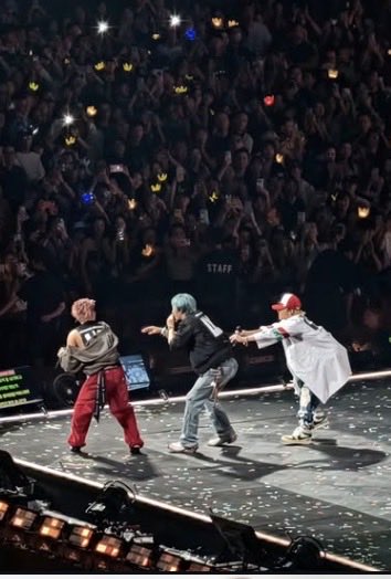 ShelmaAria41583's tweet photo. I vote #BIGBANG for FAN’s CHOICE MALE #2026MAMAVOTE https://t.co/unoqg4Orj7