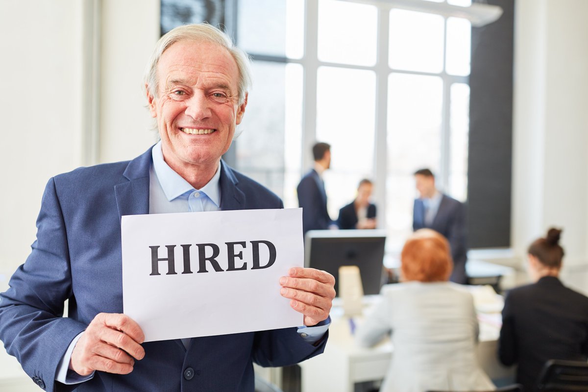 CareerManage's tweet photo. How to get a job over 50 https://t.co/cWx85u0IUt #jobsearch #jobseekers #executives #managers #careerchange #AI #professionals #over30 #over40 #over50 #migrants #outplacement #redundant #graduates #hr #ceo #careermanagement #PhD https://t.co/hC2kYigX6T