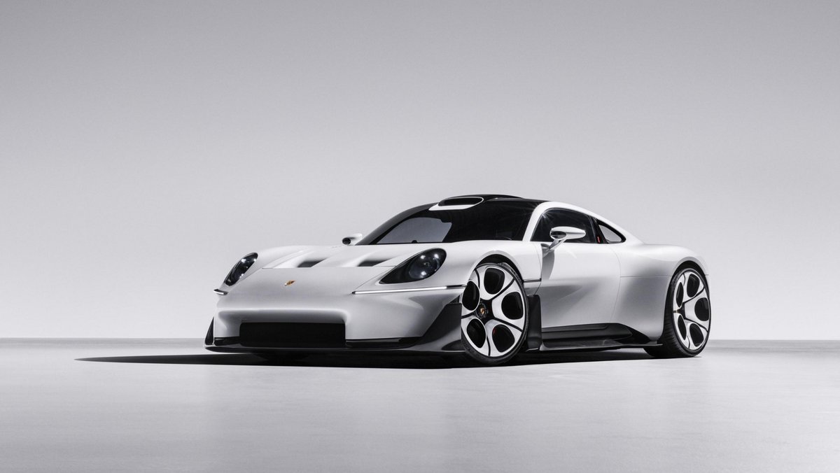 GregKable's tweet photo. Porsche has just shown the world what comes ABOVE the 911.

Meet the Mission S.

Mid-engined. Analogue rev counter. Physical switches. No giant centre touchscreen.

And here's the big news: Porsche plans to make this a permanent part of its range.

Not another one-off hypercar. https://t.co/ZZWHX86VYM