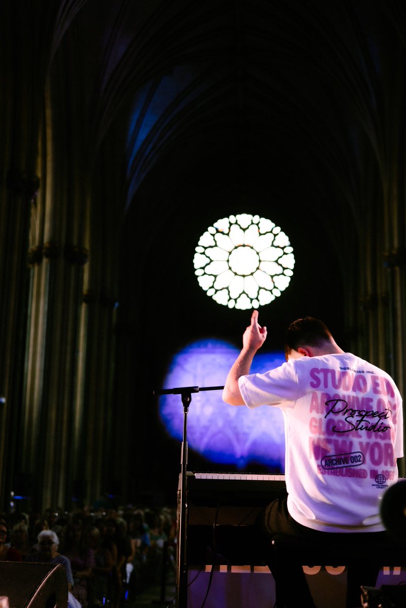 samostlermusic's tweet photo. Who’s coming to my next show then ?? 🎹 🎵 🎭 https://t.co/1Ok5FVbRXn