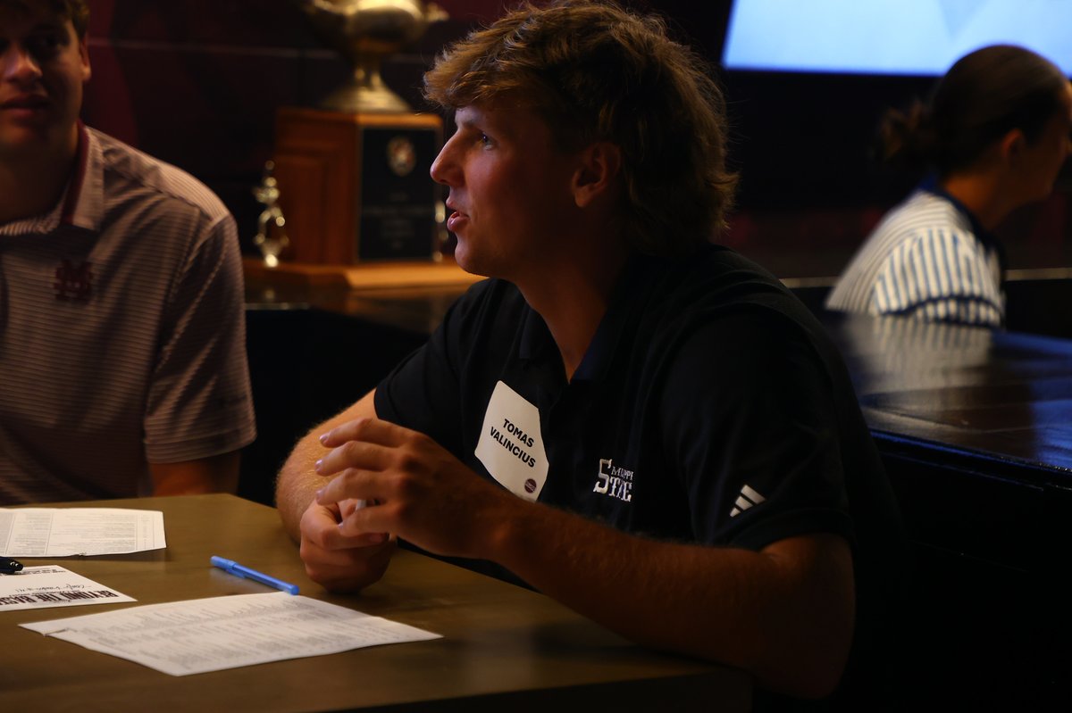 HailStateBB's tweet photo. Preparing for life on and off the field.

Thank you to all the industry professionals who met with our guys for the Beyond the Bases Networking event! https://t.co/MeCpF0rXo4
