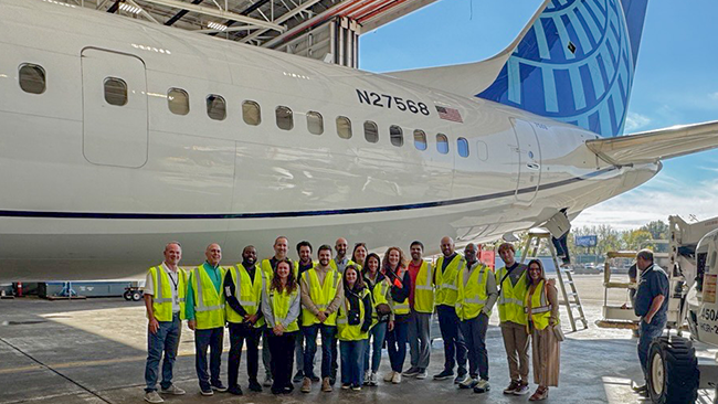 NACDA's tweet photo. A first-class experience with our partners at @united 

Our team went behind the scenes at Cleveland Hopkins Airport, exploring everything from baggage operations to the control tower, and took an up-close look at a Boeing 737.

Thanks for having us! https://t.co/WET9FM9tLU