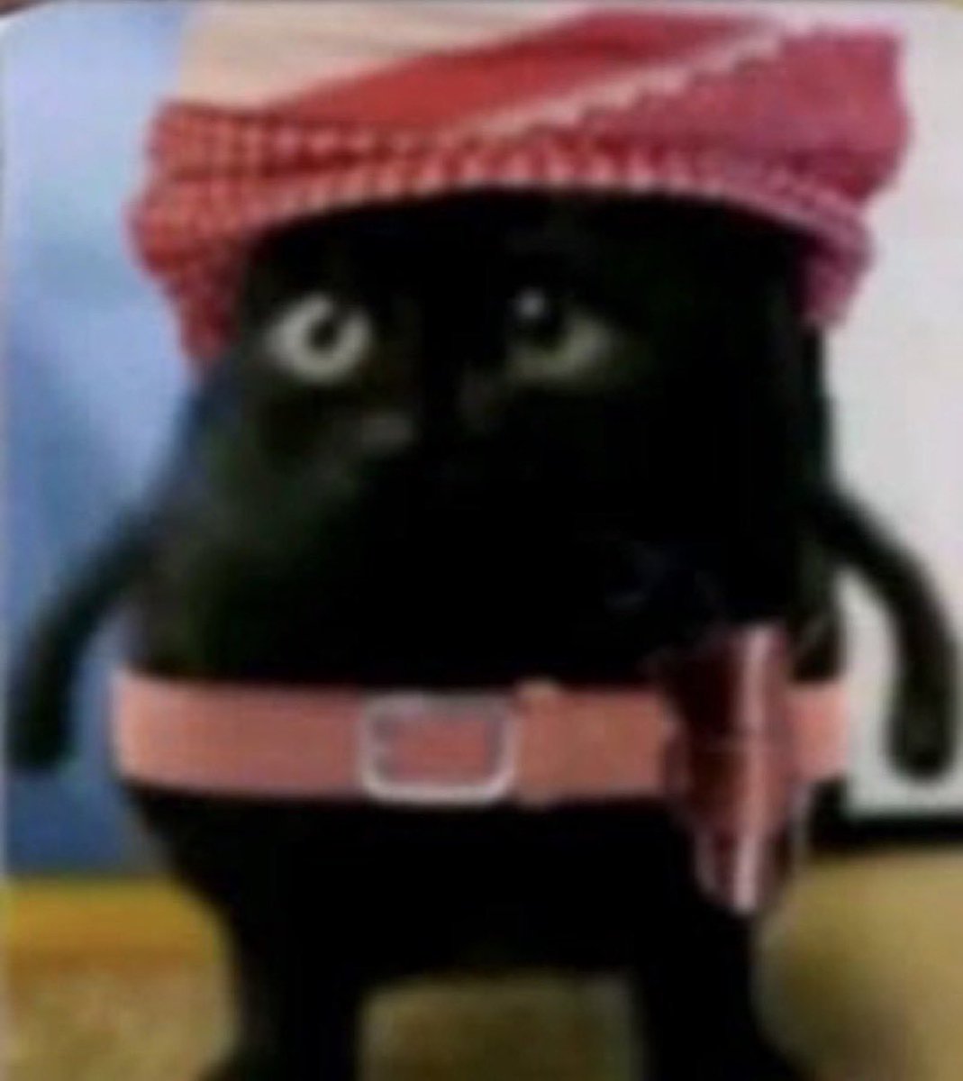 RRyfque's tweet photo. جيب بحارب الي بالفيسبوك بس مااعرفت له ورجعت للتويتر والتيك https://t.co/YNV36BB64L
