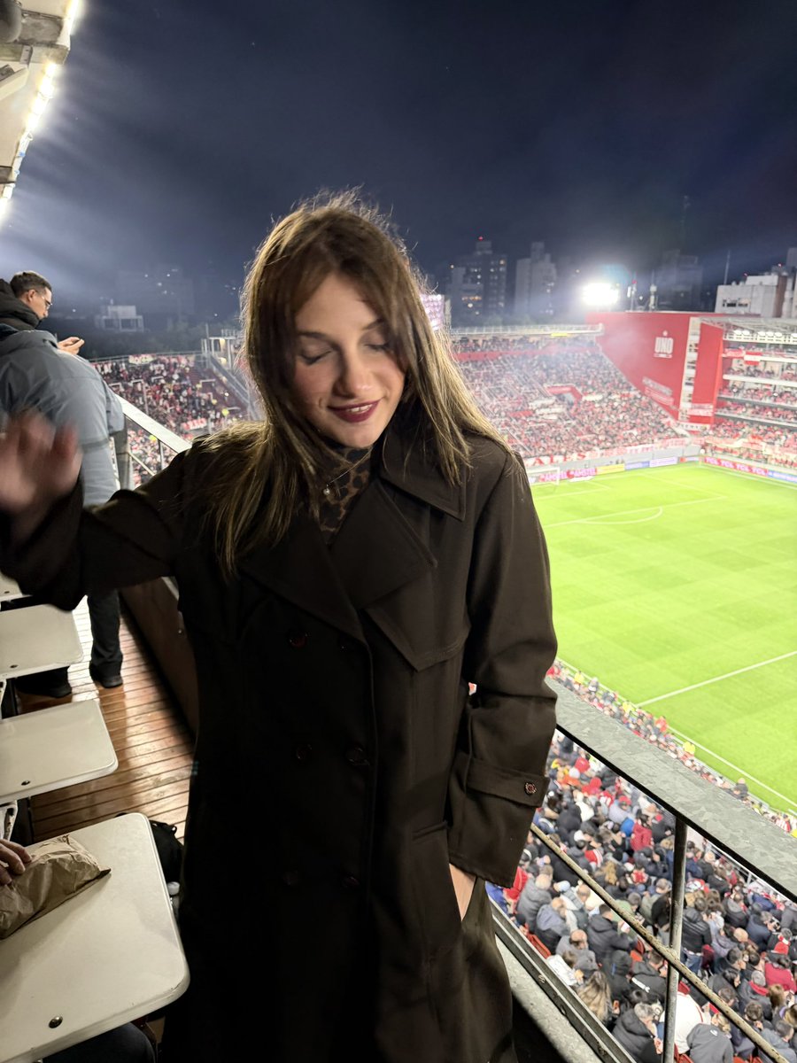 oliviawac's tweet photo. presentes en las semifinales. vamos pincha https://t.co/oEGhQ2sTZX