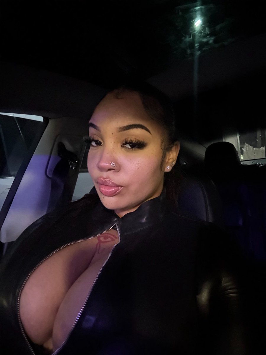lunarzarix's tweet photo. ur favorite 💋 https://t.co/WLYociQpX3