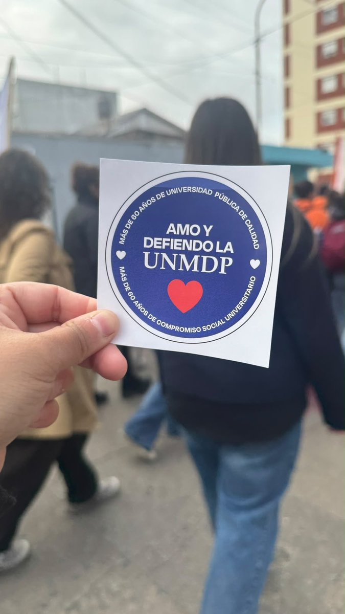 amancay_rt's tweet photo. Hoy marchamos por la democracia, por la universidad y por el derecho a la educación . 

Porque si los derechos no son para todos, se convierten en privilegios. 

Universidad Pública SIEMPRE ✊💕 https://t.co/UHW63xMPiR