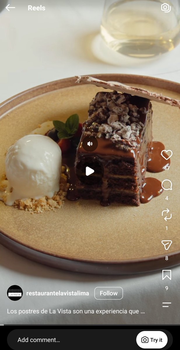 vkdjdjdjd's tweet photo. La torta de chocolate que Jimin subió a su IG era del restaurante La Vista, que está en el Marriott 😋🍫💛 Está 41 soles, lleve casero 😌
https://t.co/HoK96DIMmu https://t.co/ZAQMBh23jM