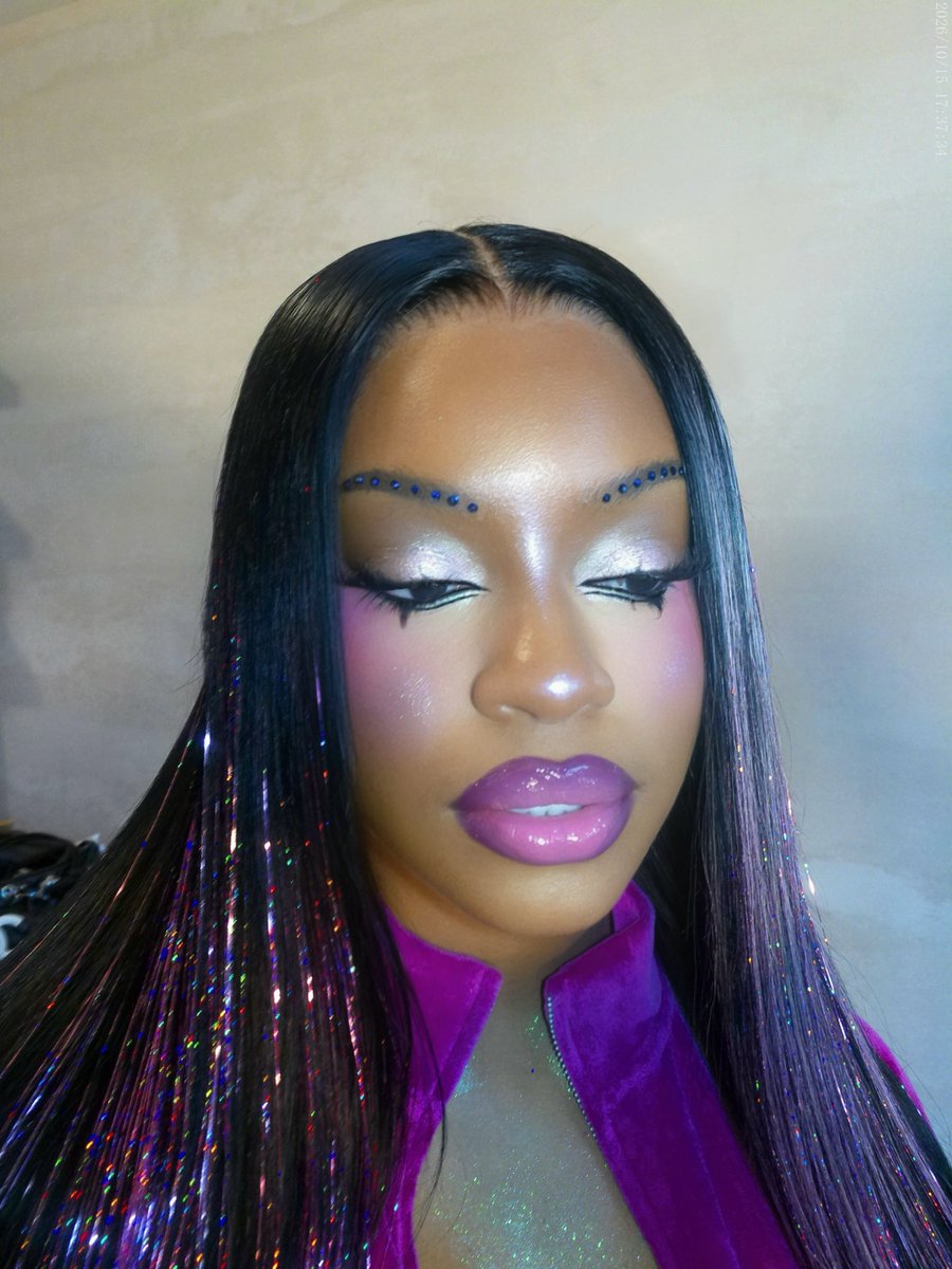 itsgutttaa's tweet photo. Turned @themonaleo into the Ultimate Bratz Doll🎀💖 https://t.co/HcB6Tz0Gun