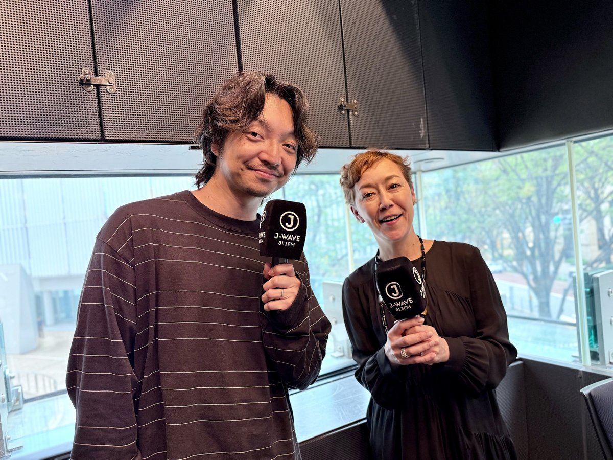 jwave813fm's tweet photo. ⋰
🆕三浦大知、最新EP制作秘話を語る
⋱

#クリス智子 ナビゲート🎙
J-WAVE『TALK TO NEIGHBORS』

10月19日週のゲストは
昨年ソロデビュー20周年の節目を迎えた
アーティスト・ #三浦大知 さん✨

幼少期のエピソードや
衝撃を受けたというマイケル・ジャクソンへの憧れ。

そして、最新EPの制作秘話やこれからの活動まで
じっくり話を伺います!!

放送(10/19～10/22)をどうぞお聴き逃しなく。

番組アカウント👇
@ttn813

#jwave #ttn813