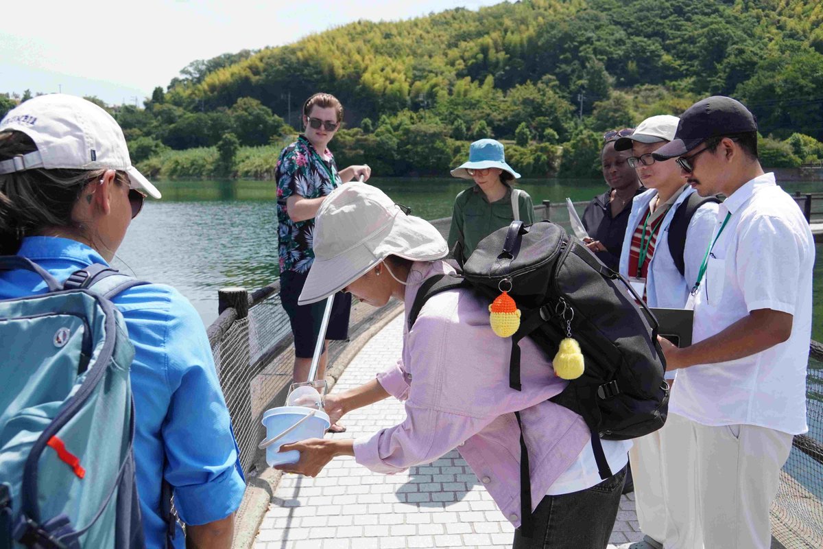 Hiroshima_Univ's tweet photo. 【世界13カ国から144人の海外学生が広島に集結！🕊️✨】
今年も「Peace Study Tour 2026」を開催しました🌍🤝
世界の若者が広島の地で学び、議論を深め、「平和」と「未来」について共に考えました。広大生との国境を越えた交流も活発に行われました！

詳細はこちら▼
https://t.co/lvXapOXpNH https://t.co/lRcowPbFZr