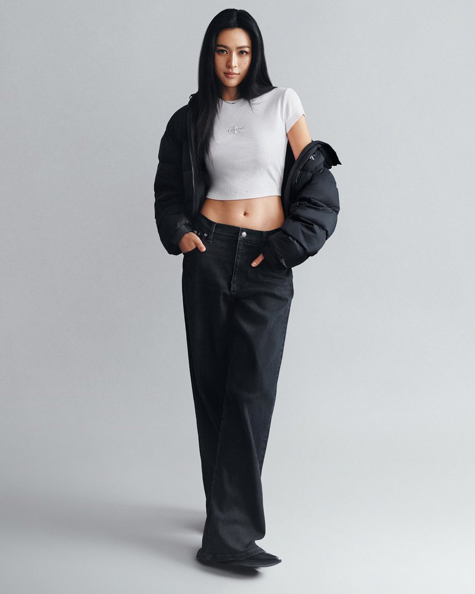 00k1105's tweet photo. Wow new campaign again ❤️‍🔥

#linglingkwong #หลิงหลิงคอง
#LinglingKwongxCalvinKlein https://t.co/gPT0EL8KgH