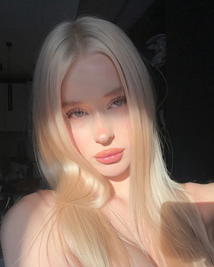 SLUTNARA's tweet photo. 20. — bisexual. — logopedy student. — baking. — Russian. — hard kinks. — bottom. — blonde. — c0cksleeve. — almost limitless.  — NSFW https://t.co/VIHJKngYTs