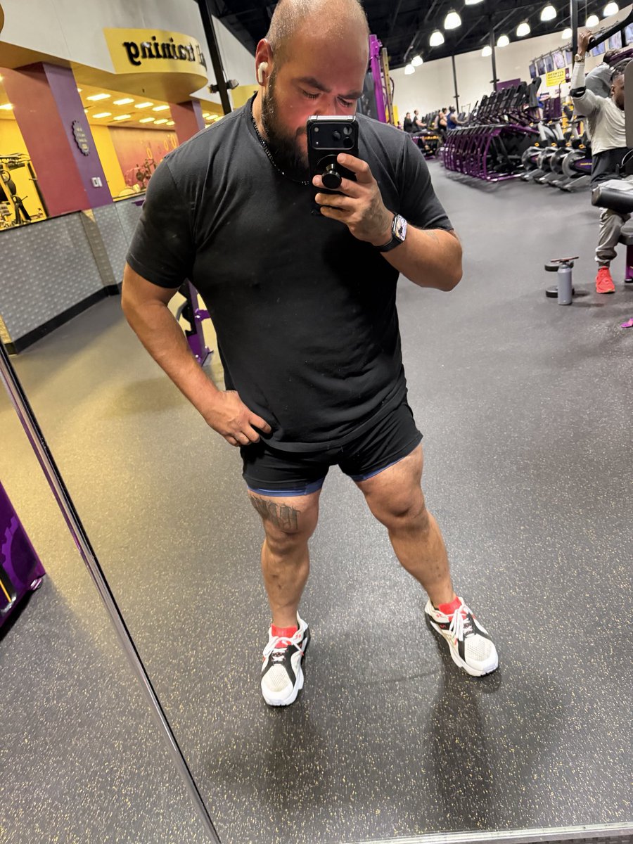 BoxStateDad's tweet photo. New gym shorts. https://t.co/3HtlgVd8rS