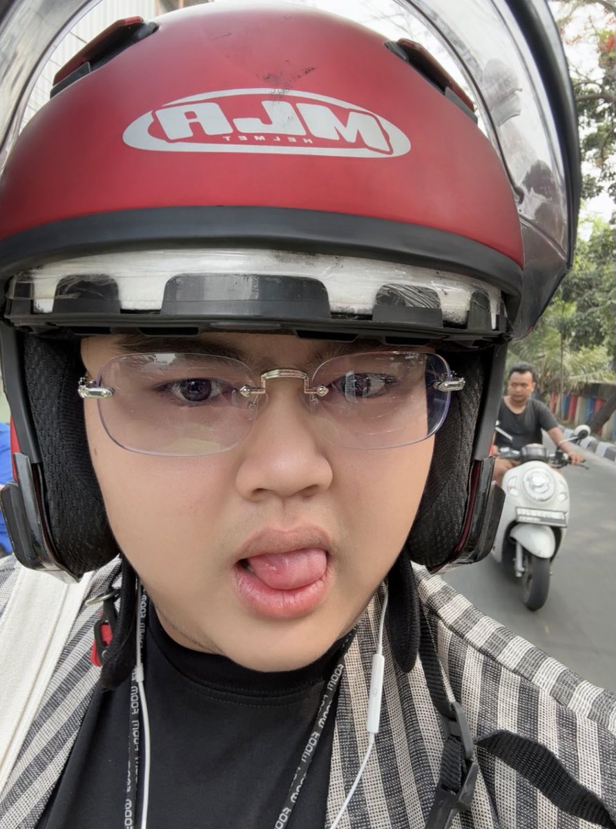 buluinduk's tweet photo. on dutyyyy😶‍🌫️ https://t.co/V3wSOaHTxL