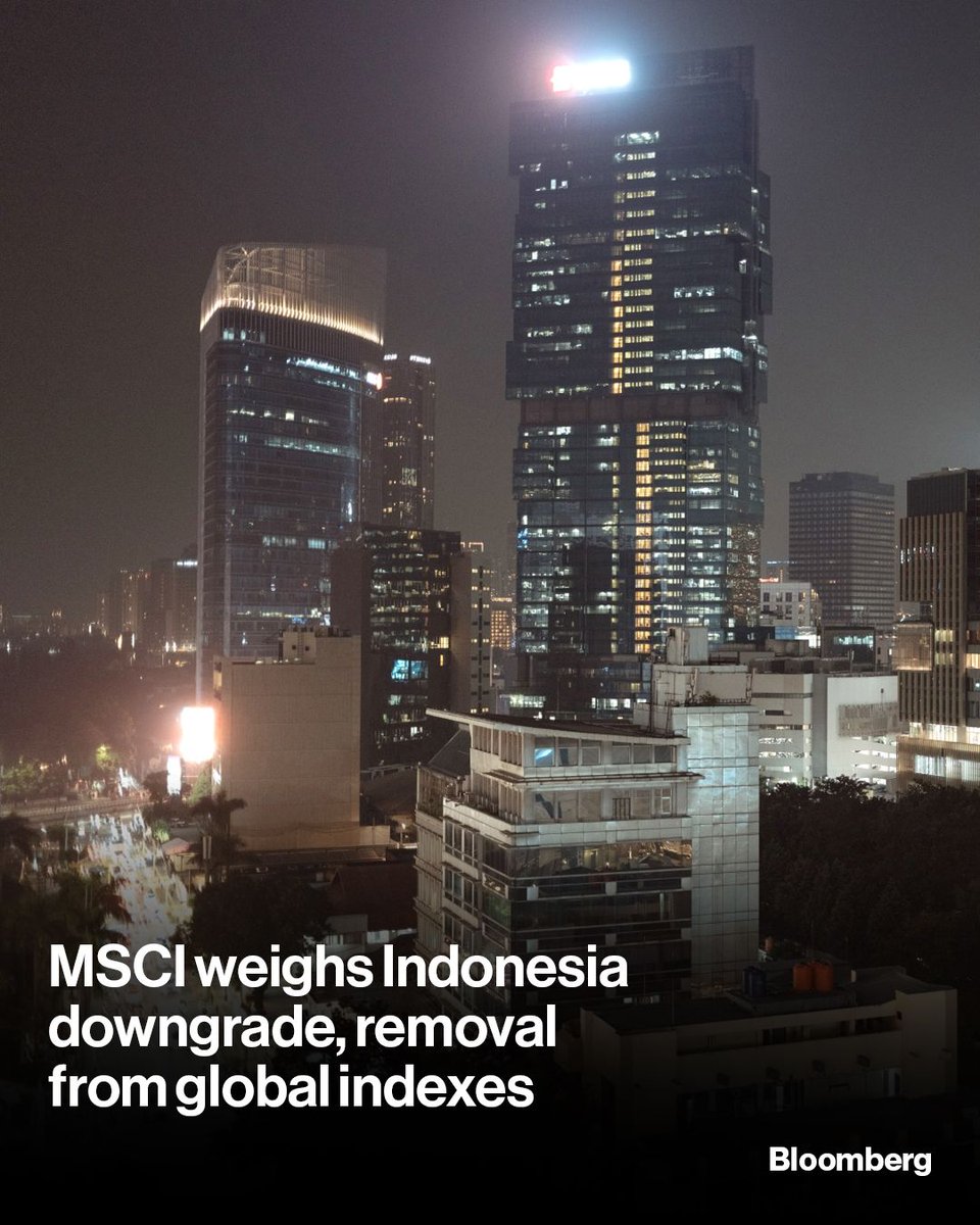 business's tweet photo. Indonesia faces a potential ejection from global stock indexes after MSCI said the country no longer merits emerging-market status, escalating the threat of foreign investor flight as concerns deepen over market integrity. https://t.co/GBhH97lIJV

📷️: Muhammad Fadli/Bloomberg https://t.co/5jMfy3POpJ