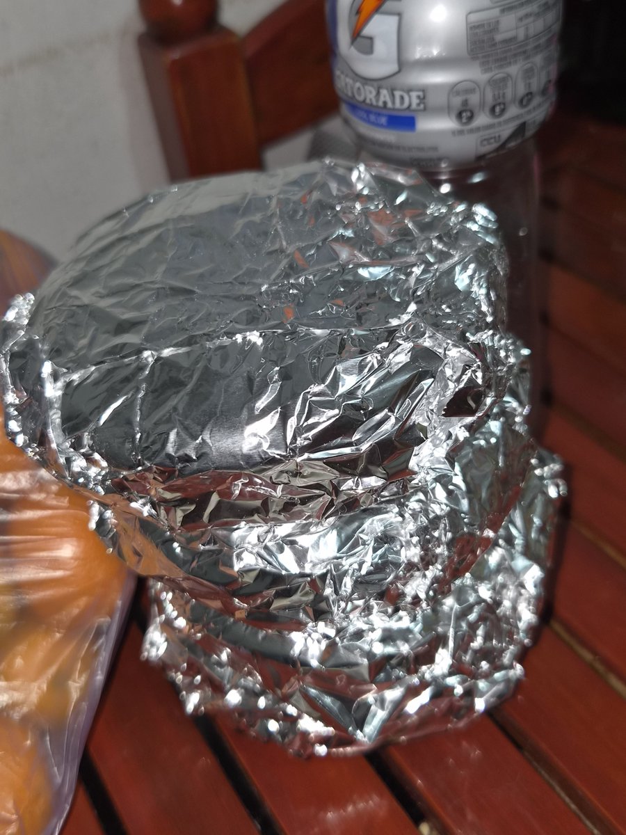 MNYONIEE's tweet photo. me hice 4 pancitos con huevo y me siento como el audio de tiktok, son las 2 de la mañana, omg no puedo creer lo que ven mis ojos es el sandwich de huevo japones https://t.co/55AITvgC3V