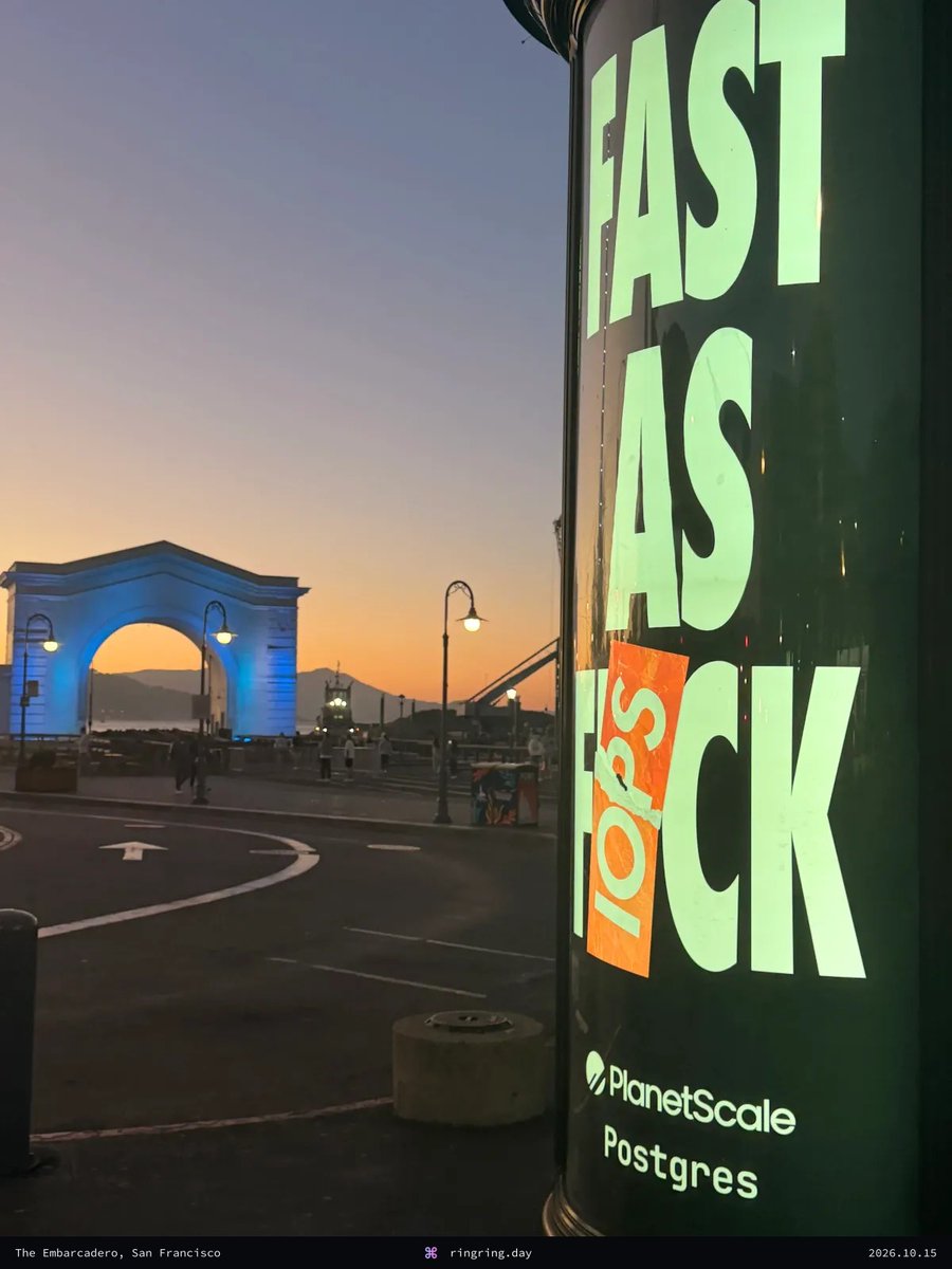 Ringring440hz's tweet photo. Hello 👋 Spotted @PlanetScale @samlambert on The Embarcadero, San Francisco. A moment in the city. A letter to the future. Leave your mark: https://t.co/Gxq9hZqzj2

#PlanetScale #DatabaseScaling #CloudDatabases https://t.co/TREsPmsG7h
