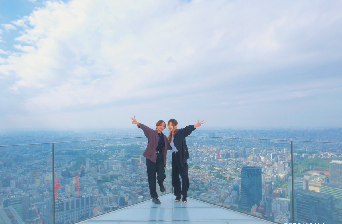 toyotomirai's tweet photo. 【Thank Gift＆Message💋】
Dear:@rfd2x 

本当に知り合ってから五年以上なのでまだ当日既婚者してた頃だったんだけど、踏ん切り付けて夢追いかけてあのどん底生活から人生切り替えてだんだん誕生日嬉しいなって毎年想わせて頂いて本当に感謝😳✨
お酒を一緒に飲む日が来るとは…𝑩𝑰𝑮 𝑳𝑶𝑽𝑬🥹💕嬉 https://t.co/Vw4arnGVci