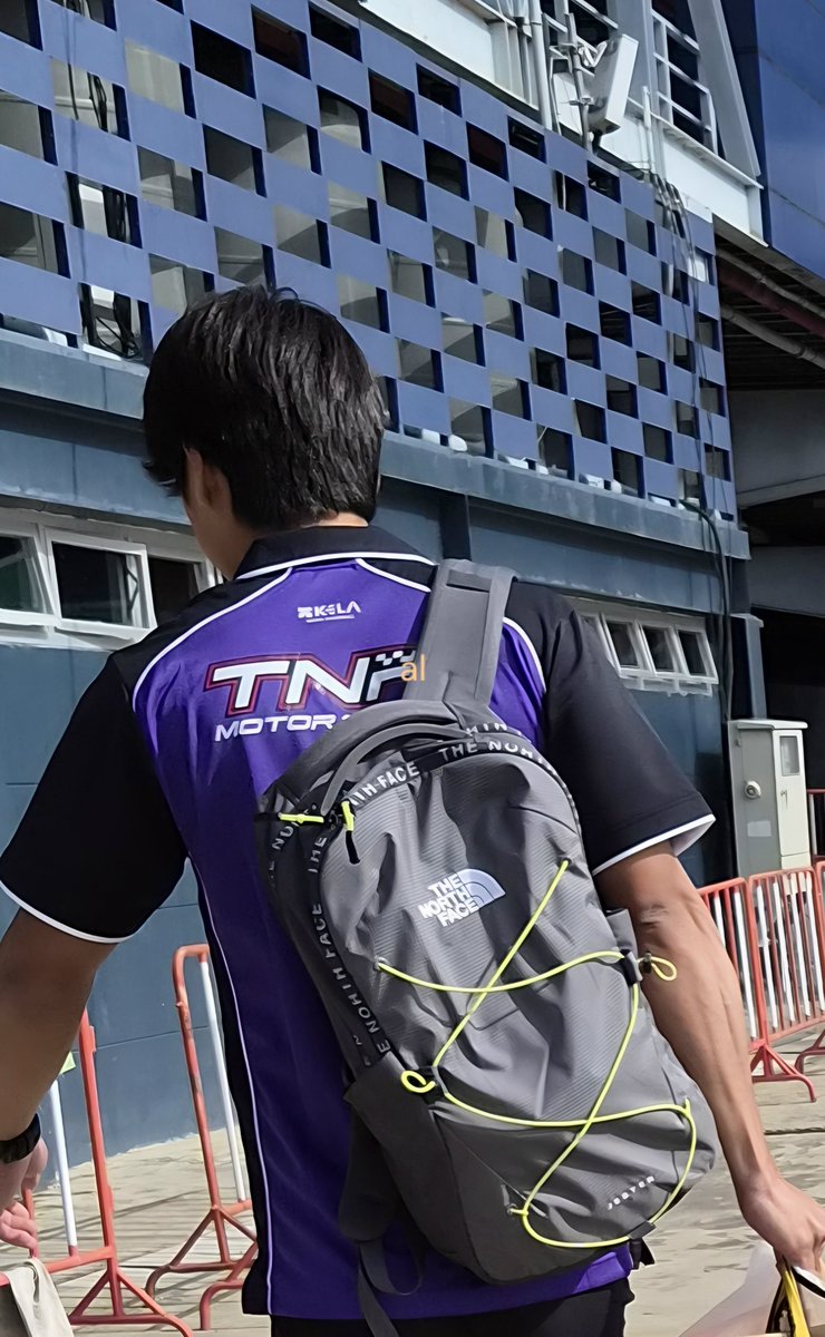 ayql83's tweet photo. 16.Oct.26.  Good luck! 🍀

OHM PAWAT FIGHTING D1
#BRICSBK2026Round3xOhmpawatD1
#ohmpawat
#tnpmotorsport https://t.co/7tSKPdObcZ