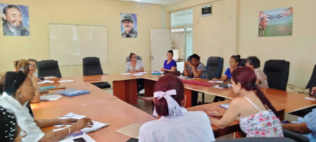 LidiaMara169749's tweet photo. En la FCM Dr. Zoilo Enrique  Marinello Vidaurreta, de la UCMLT se desarrolla Consejillo Técnico, garantizando un adecuado  PDE en la Enseñanza  Técnica 
#PorLasTunasLaSalud
#UCMLT https://t.co/1dlVslawHG