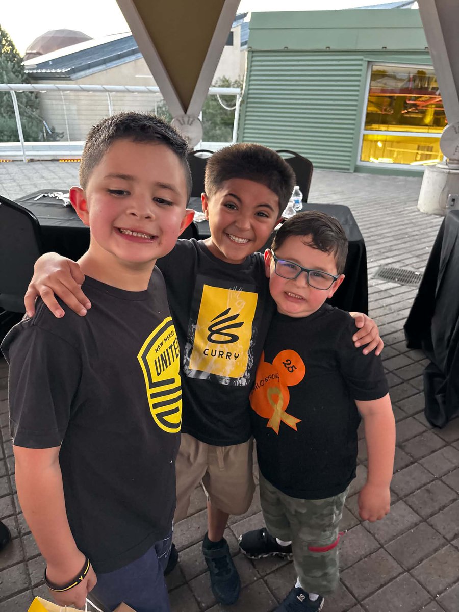 PresHealth's tweet photo. 🎗️ Last month, our pediatric hematology/oncology teams, patients and families gathered at Explora for a special Childhood Cancer Awareness Month event.

Thank you to @rudysbbq for the delicious food and @exploranm for the fun! 💛

#ChildhoodCancerAwareness https://t.co/BRNAnLdAbY