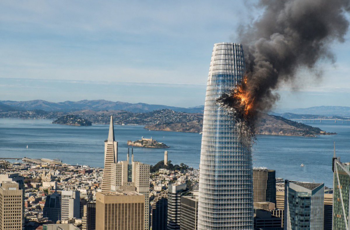 squirtle_says's tweet photo. A SECOND ROADSTER HAS HIT THE SALESFORCE TOWER https://t.co/oRokgIl58M