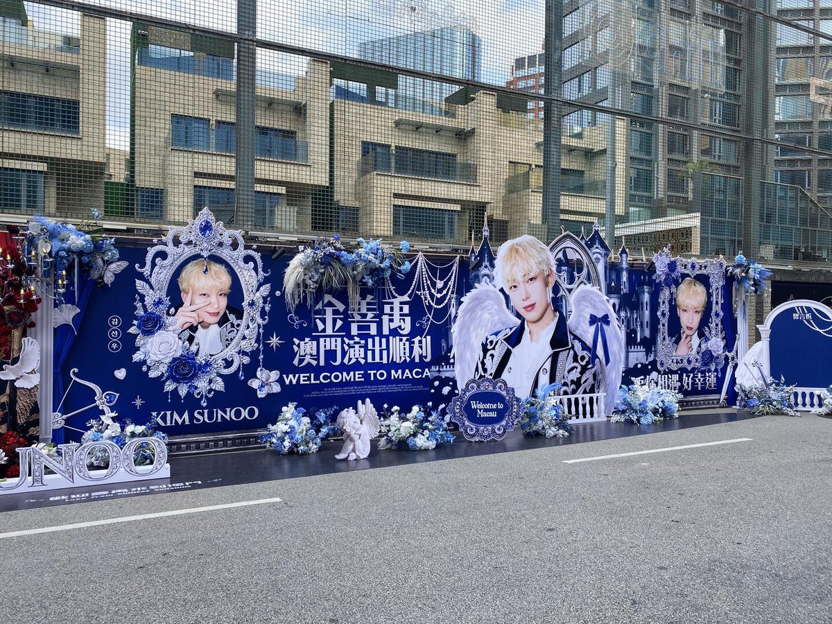 _ddeoremi's tweet photo. the 20m flower wall for sunoo is so pretty😍💖

#BLOODSAGA_IN_MACAU #SUNOO #金善禹 #선우 #ソヌ https://t.co/cMGO4uuIFp