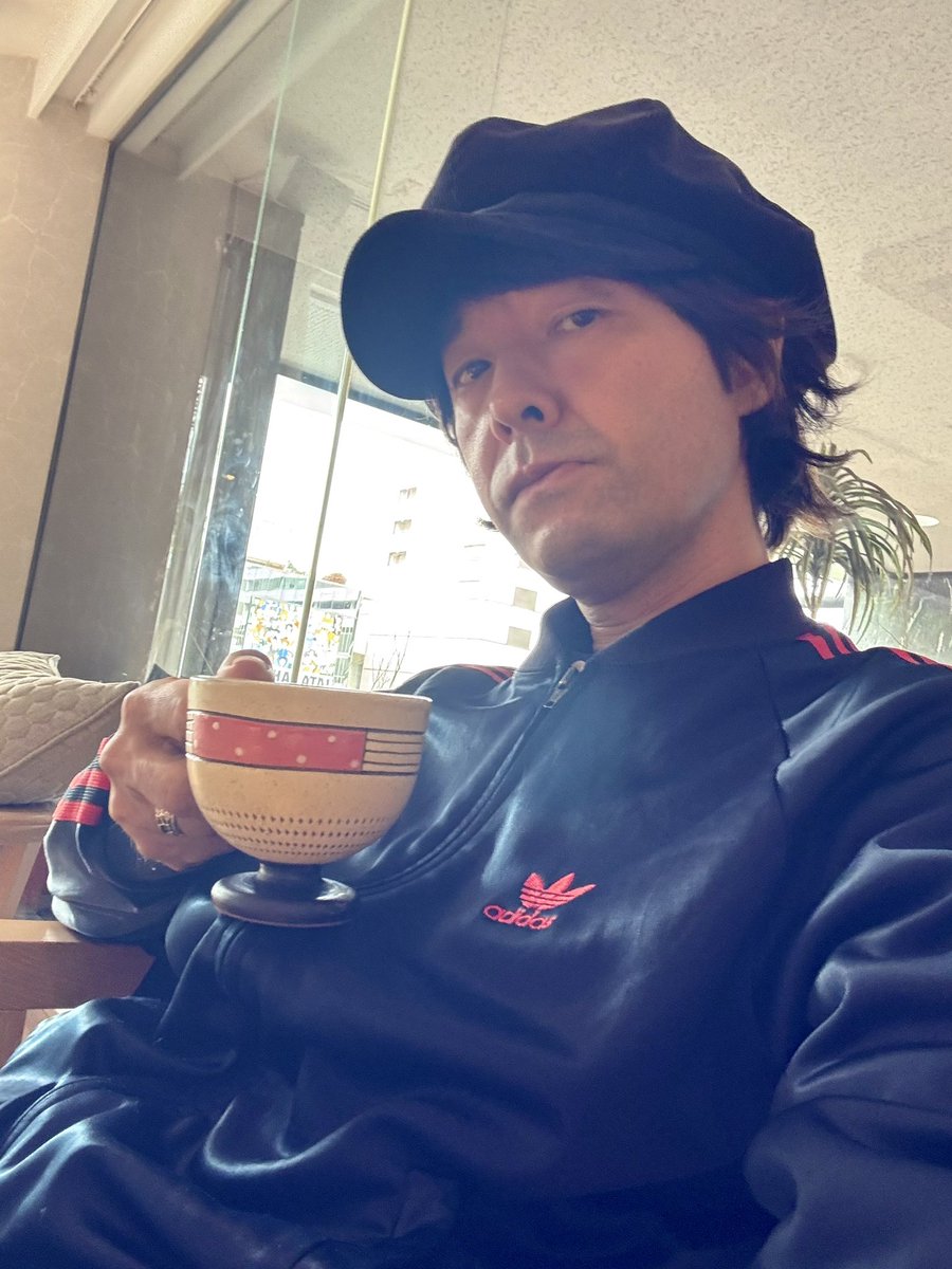 sho_wada's tweet photo. グッモーニン福岡！👋札幌にいたと思ったらいつのまにか！😄本日19:00から天神ROOMSにて“和田唱小惑星”です。久々の方ももちろん初めましての方も是非是非！ https://t.co/V8NMWMlIdQ