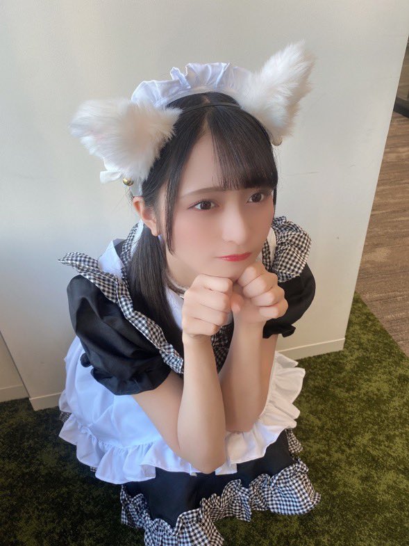 tttejee's tweet photo. ＝LOVE    佐々木舞香

メイドの舞香ちゃん♡ https://t.co/cnqlxaOueQ