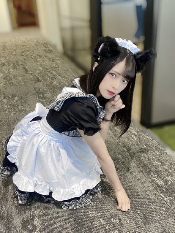 tttejee's tweet photo. ＝LOVE    佐々木舞香

メイドの舞香ちゃん♡ https://t.co/cnqlxaOueQ