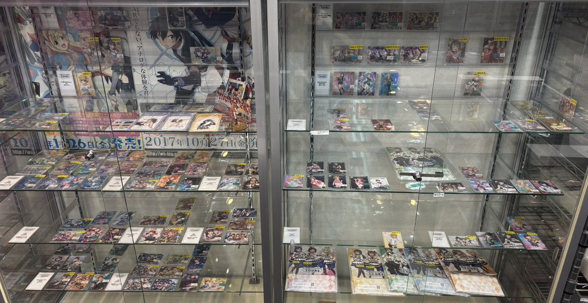 maron_akiba's tweet photo. おはようございます！
本日も開店いたしました！

店頭英傑大戦の絆くじや各種ジャンルのガチャございますのでよろしくお願いします！

ツアマスや鬼滅の刃日輪バトルスラッシュのシングルご用意ございますのでお探しの方はぜひ！
通販でも販売しております(っ´ω`c)
https://t.co/lXb6PirfQk

本日も皆様のご来店をお待ちしております。