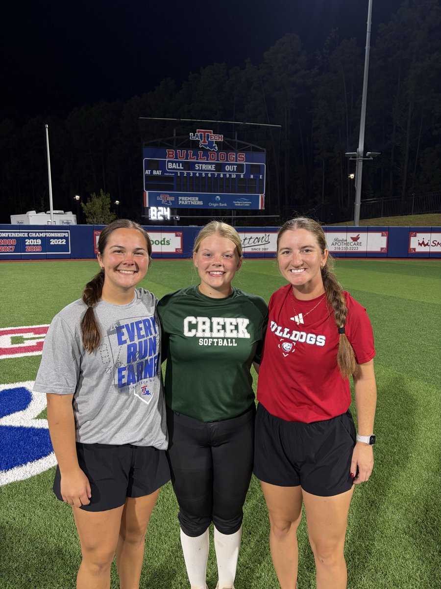 sadee_w2030's tweet photo. 🥎Had a great time hitting under the lights with LA Tech Softball last night! Got a lot of great feedback. Looking forward to playing this weekend! 🥎

@LATechSB 
@UNITED_18U 
@United16Nat 
@United14U https://t.co/gNc1YxFMsM