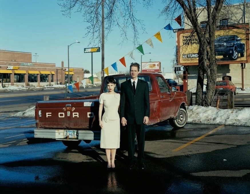 LKpaddy's tweet photo. Alec Soth •
Pamela &amp; Allen, Minnesota, 2007 https://t.co/J436npMhMz