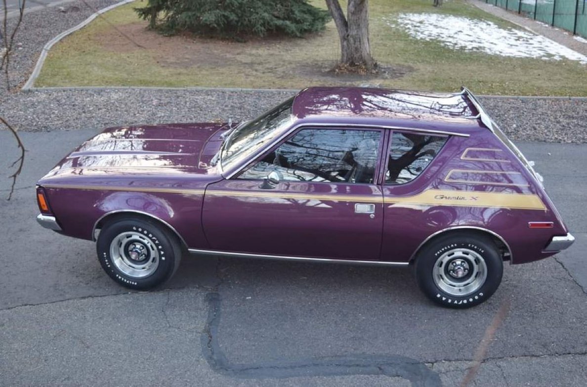 2Jennifer23wv's tweet photo. What year is this car from? https://t.co/pl3cpqINYu
