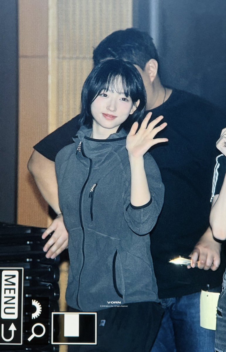 V0RANG's tweet photo. 늑대? 강아지? 기니? 펭귄?
이보라 너 정체가 모야… https://t.co/2nK8GlXXFd