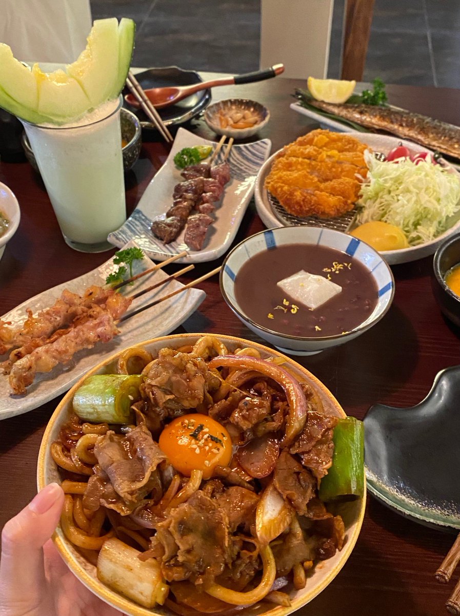 NitaF0na's tweet photo. 盟（めい）を結び、蔽（おお）い隠された趾��あし）元を守り、良質な材（ざい）で心を結ぶ季節です https://t.co/FUqF9fYyit