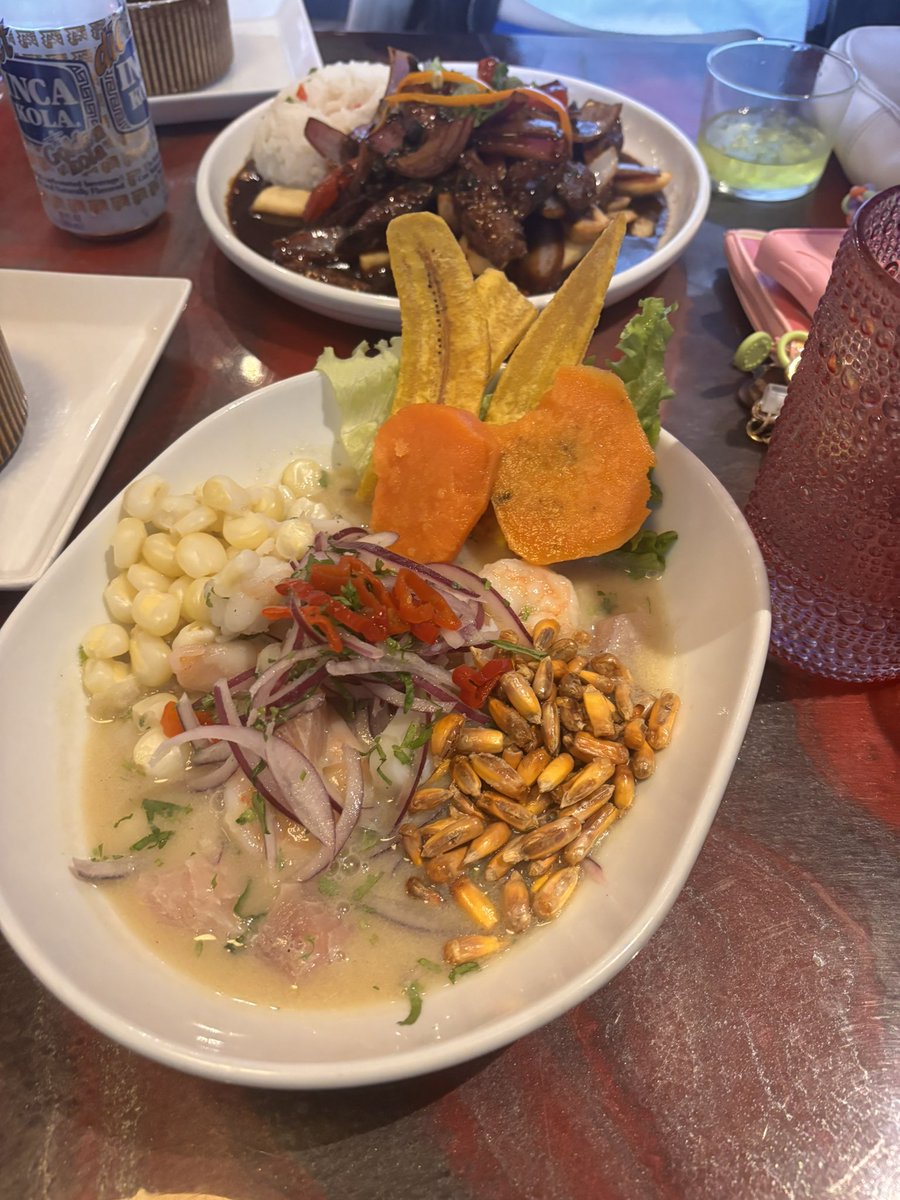 Panchanime_'s tweet photo. Probe la comida peruana por primera vez hoy estaba muy rica 🇵🇪

10/10 would recommend https://t.co/tk9tUwjo0h