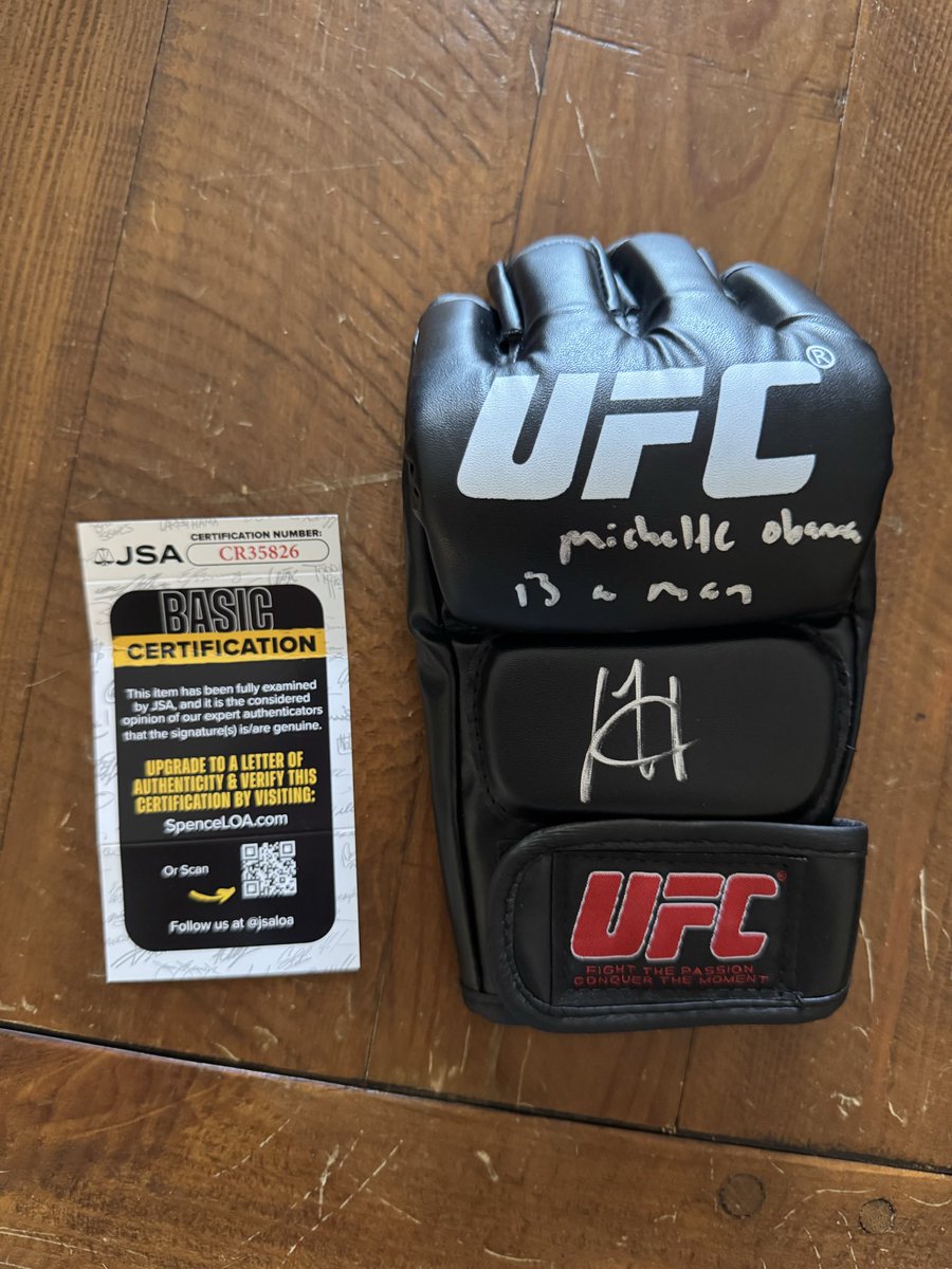 gradomma's tweet photo. will mma twitter hate me for owning this? https://t.co/hhHB2KptjJ
