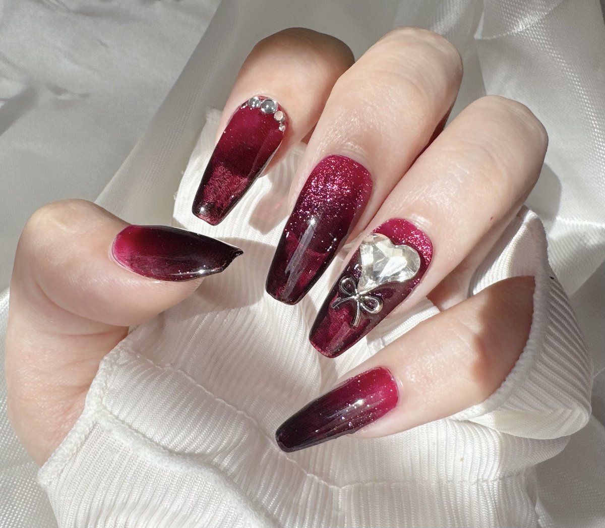 _Shino_n_'s tweet photo. 新しいネイル💅❤️

マグネット上手くいって嬉しい🥰 https://t.co/VCplnML8YK