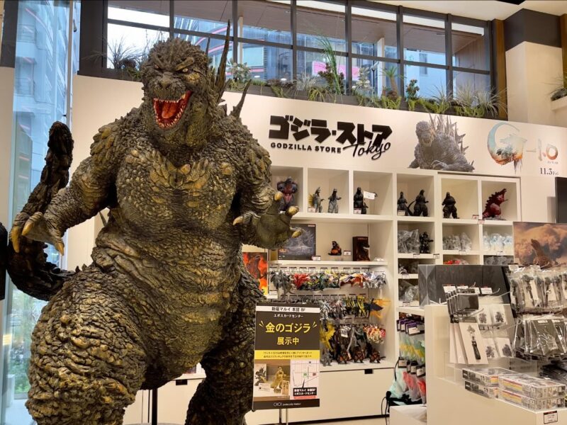 davidzavaglia's tweet photo. RDV ce Samedi à 11h10 du mat🇫🇷 en Live à Tokyo 😃
Le plus grand Projection Mapping permanent du monde avec du Pac Man et Pokemon + Bonjour au One Piece Base Shop + Retrogaming au Hard Off + Goodies &amp; WTF au Donkihote + Godzilla Store + Shops, Viendez 😉
https://t.co/biCZhLLZRd https://t.co/KDVbY0Lj0l