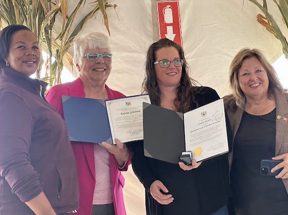 LisaThompsonPC's tweet photo. Today we celebrate the International Day of the Rural Woman! It also is the International Year of the Woman Farmer! I was proud to recognize 10 women recently for all they do as rural women active in their communities and as active partners on their farms! Thanks Minister Williams for joining in this celebration! Congratulations to:
From #Bruce: Kristie Gilchrist, Amanda Hammell, Becky Maus, Chris McIntrye & 
Barb Zettler